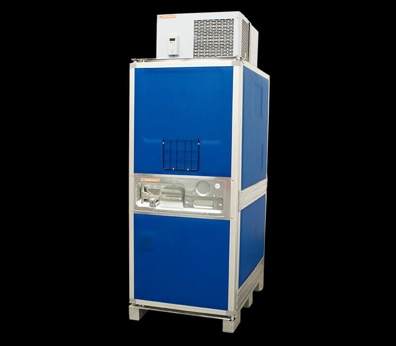 active insulated container with its own power supply